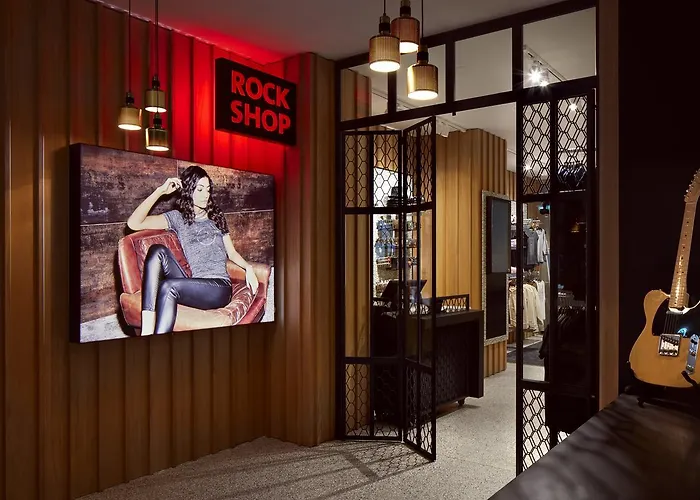 Готель Hard Rock